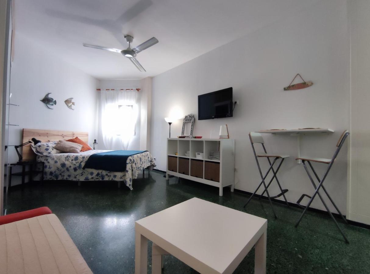 Апартаменти Estudio Interior En Playa De Las Canteras Лас-Пальмас-де-Гран-Канарія Екстер'єр фото